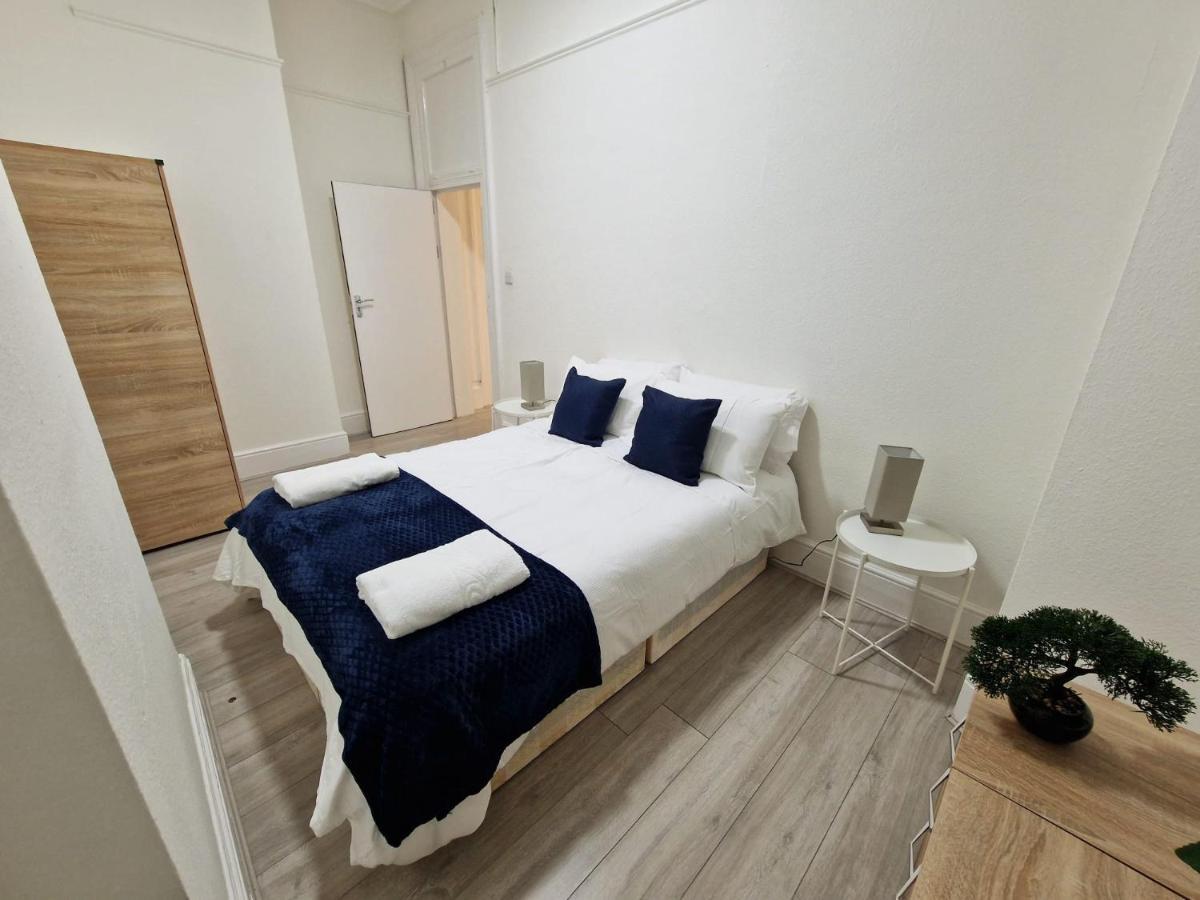Spacious 4 Bedrooms Apartment For 10 Near Marble Arch Londra Exterior foto
